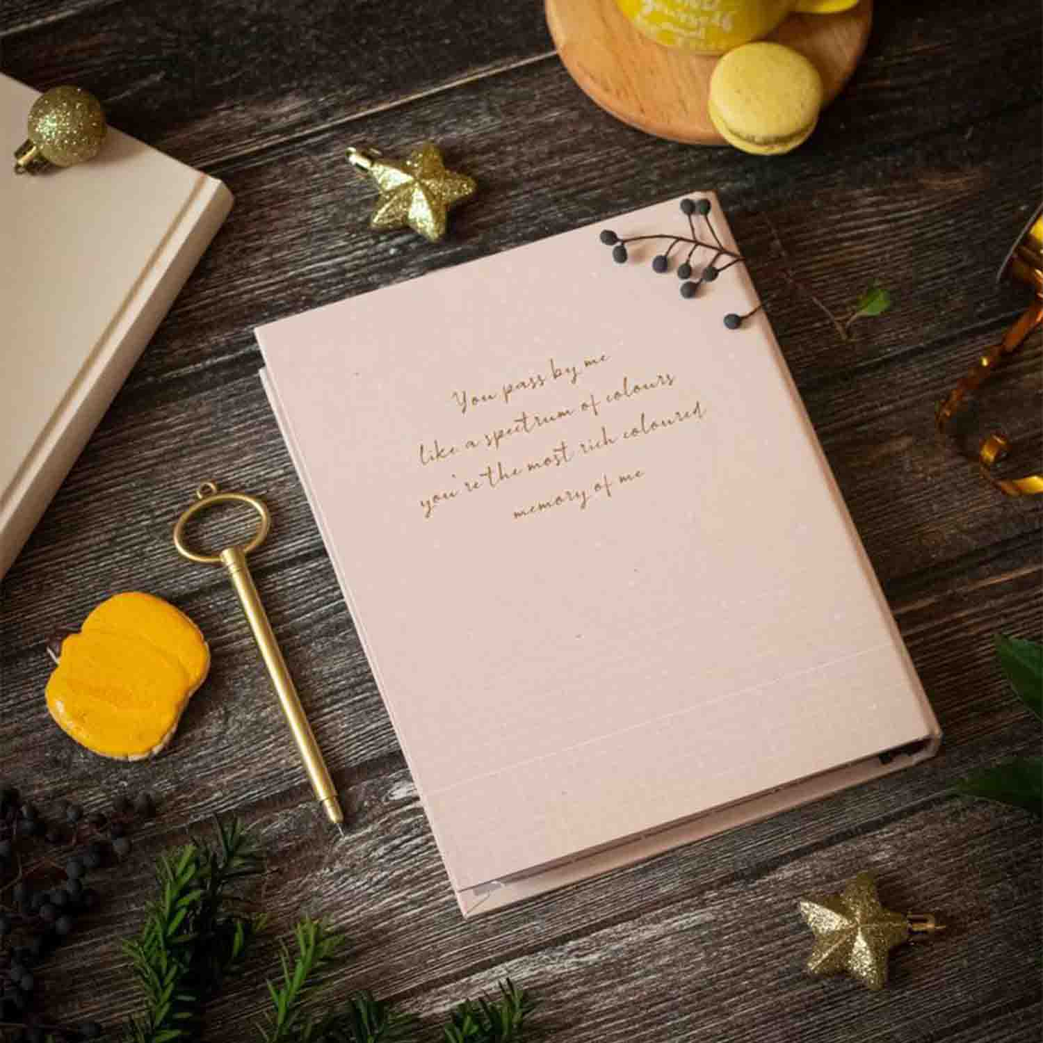 دفترکلاسوری20حلقه100برگ قفل فلز(کاغذ رنگی)برگ سری کیوت پالت کد71508